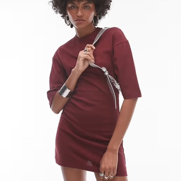 NWT Topshop Premium Seamed T-Shirt Mini Dress in Burgundy - Picture 1 of 4